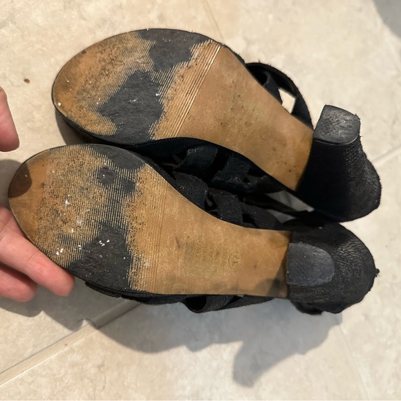 Spring black strap shoes size 37 - Picture 5 of 7